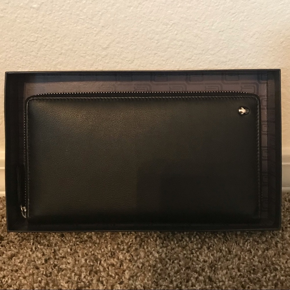 Cavelli Class black leather clutch
